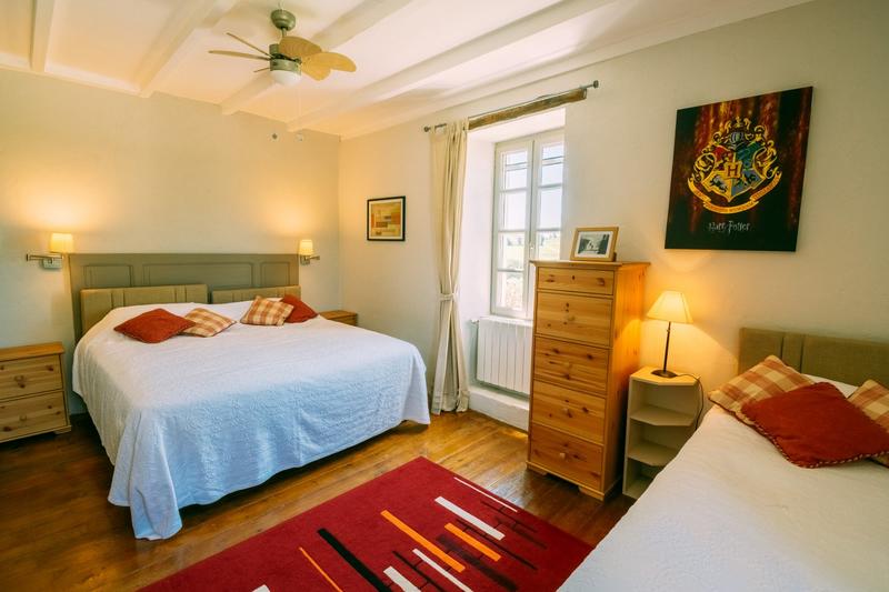 Maison - 370 m² - 9 pièces