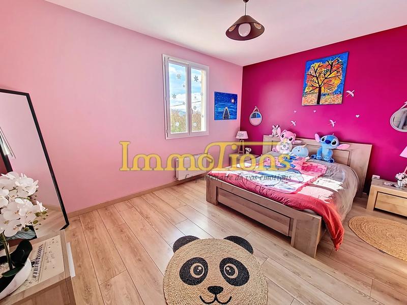 Maison - 143 m² - 5 pièces