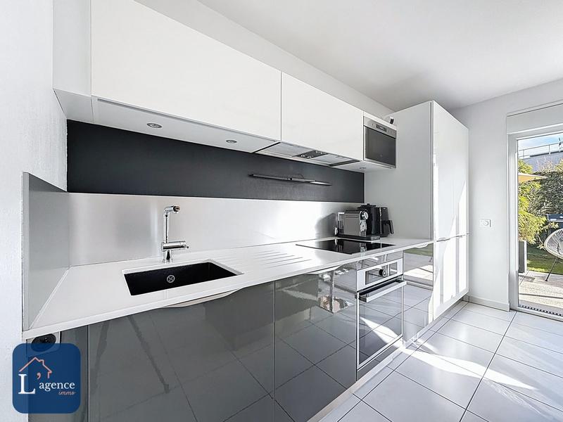 Maison - 94 m² - 4 pièces