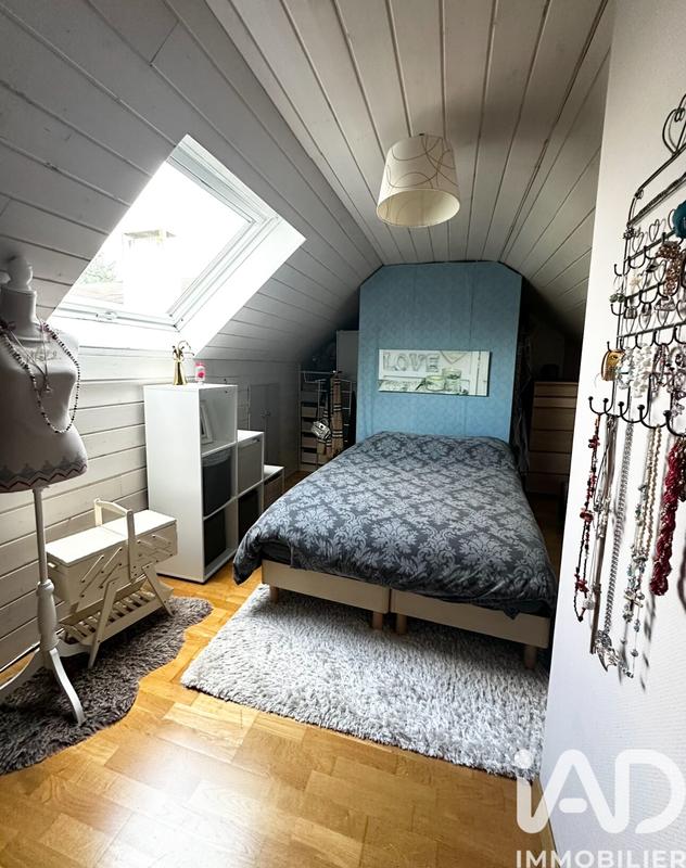 Maison - 98 m² - 5 pièces