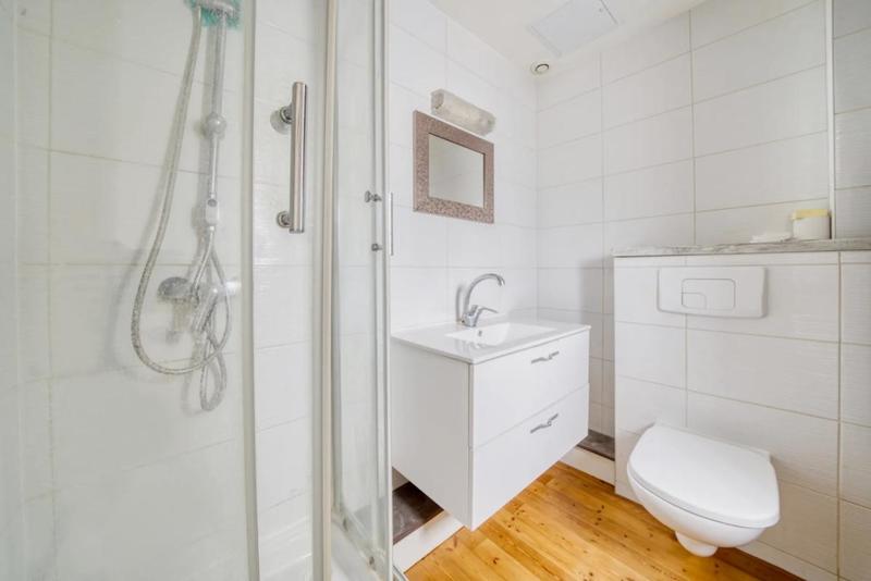 Maison - 271 m² - 10 pièces