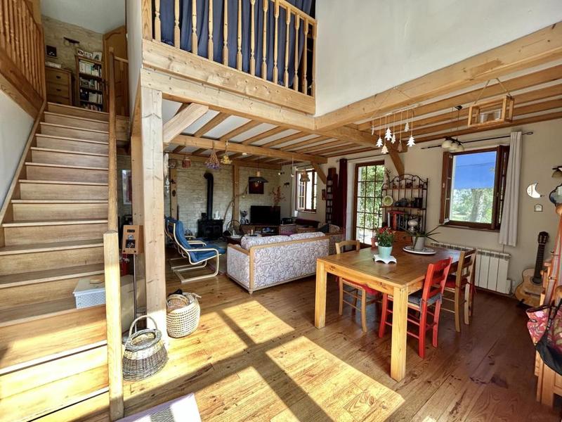 Propriété - 288 m² - 13 pièces