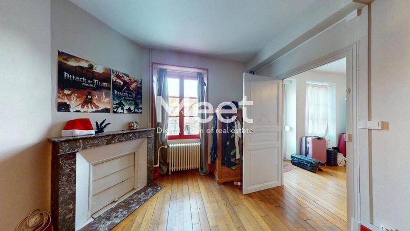 Propriété - 215 m² - 8 pièces