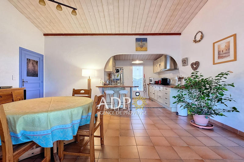 Maison - 104 m² - 4 pièces