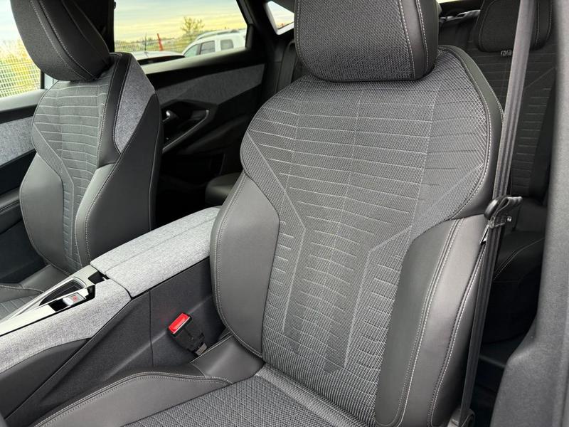 Peugeot 3008 Hybrid 136 e-Dcs6 Allure