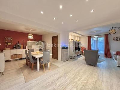 Maison - 124 m² - 6 pièces