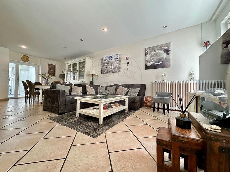 Maison - 120 m² - 7 pièces