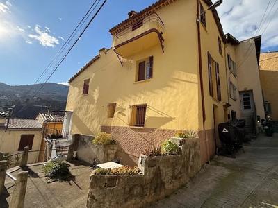 Maison de village - 88 m² - 6 pièces