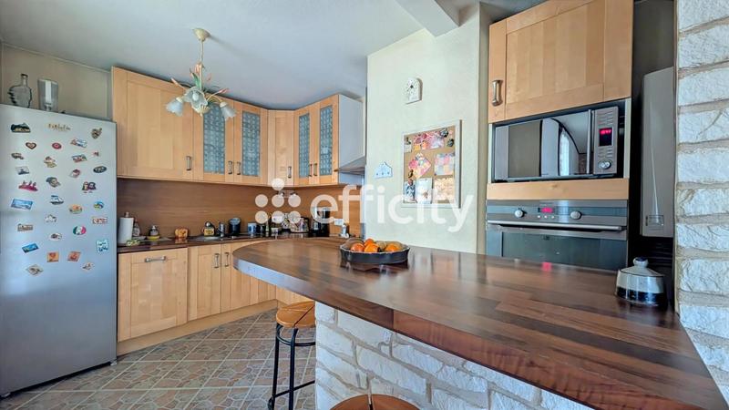 Appartement ancien - 85 m² - 4 pièces