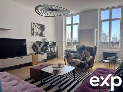 Appartement - 153 m² - 6 pièces