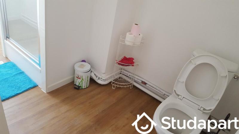 Chambre - 9 m² - 1 pièce