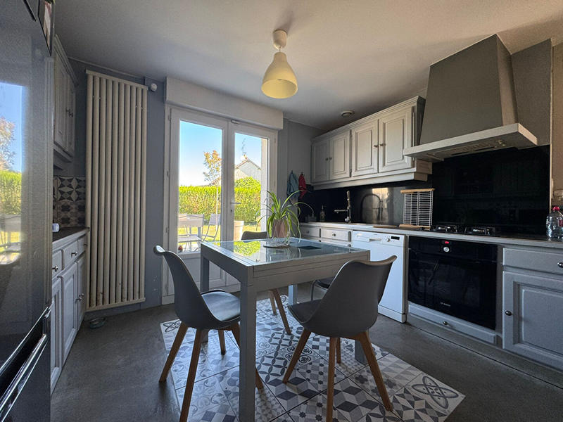 Maison - 147 m² - 6 pièces