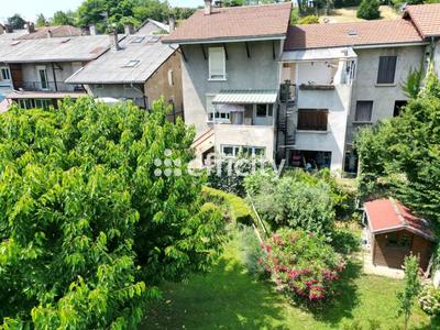 Maison - 92 m² - 4 pièces