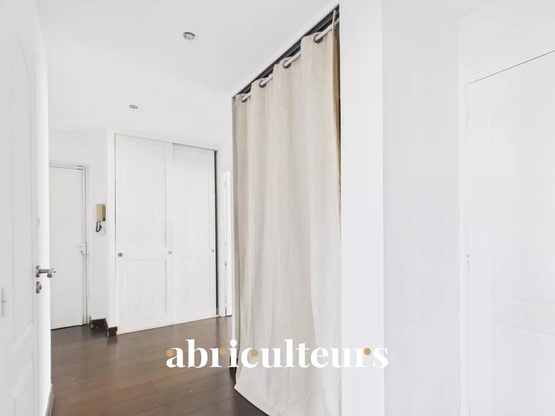 Appartement - 90 m² - 4 pièces