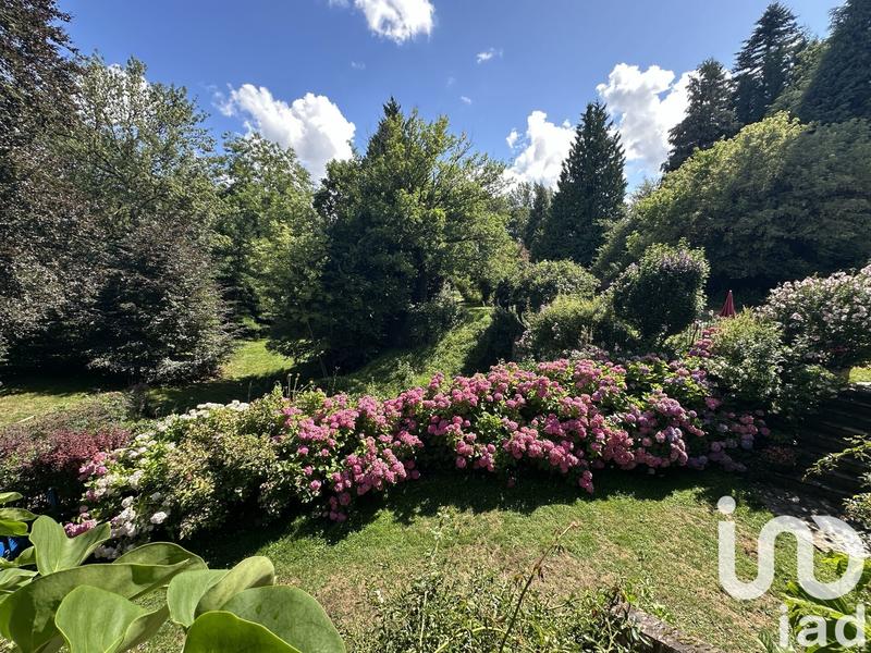 Maison - 186 m² - 9 pièces