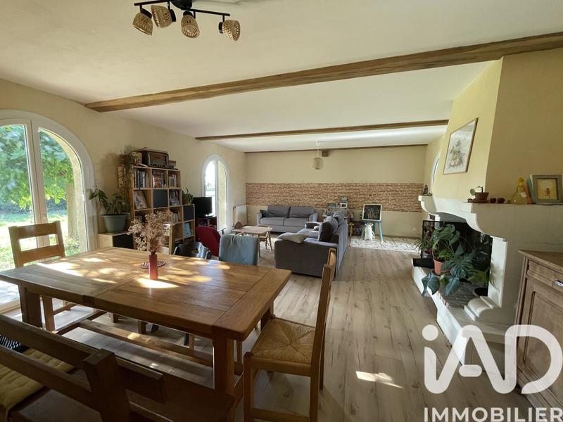 Maison - 206 m² - 5 pièces