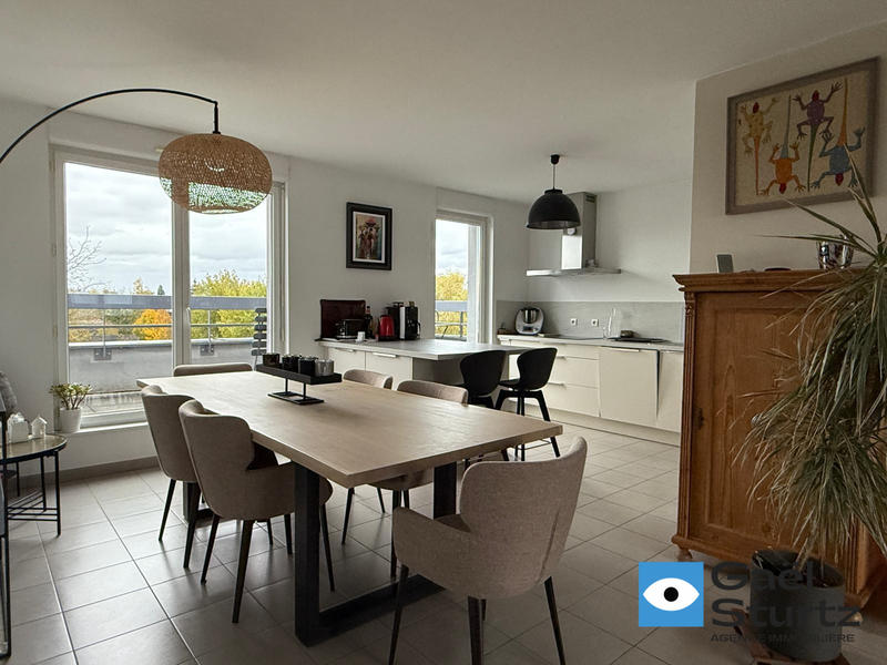 Appartement - 82 m² - 4 pièces