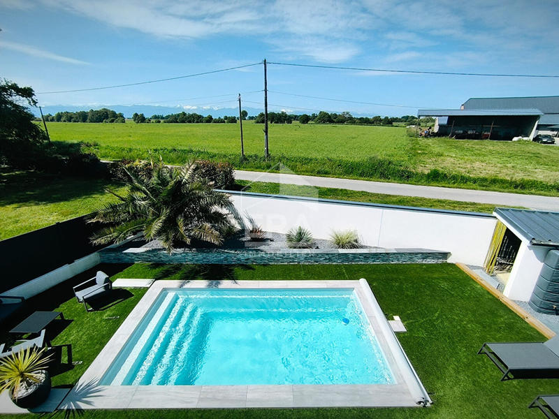 Maison - 150 m² - 6 pièces