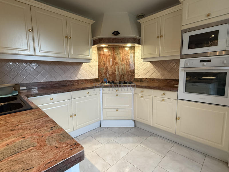 Maison - 114 m² - 4 pièces