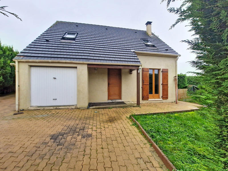 Maison - 90 m² - 5 pièces