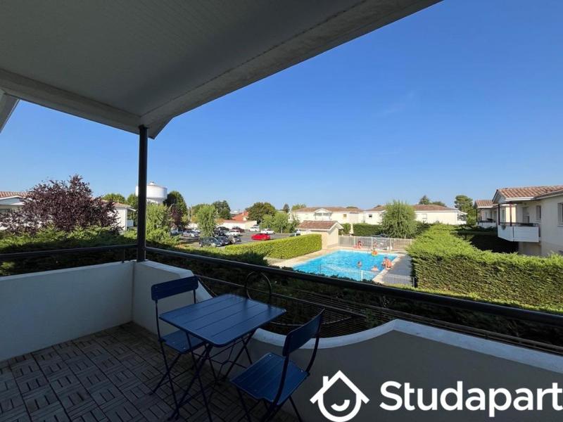 Chambre - 11 m² - 1 pièce