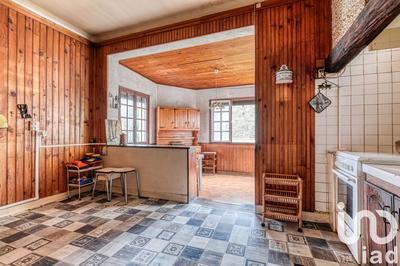 Maison - 168 m² - 9 pièces