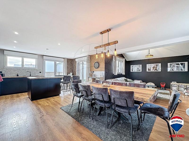 Maison - 105 m² - 5 pièces