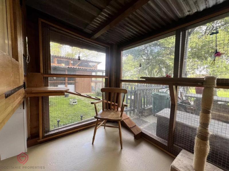 Propriété - 356 m² - 15 pièces