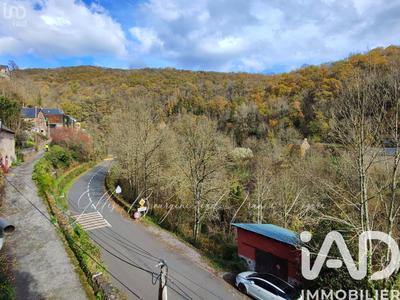 Maison - 180 m² - 5 pièces