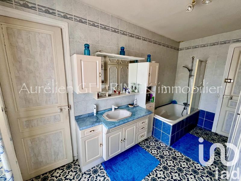 Maison - 268 m² - 6 pièces