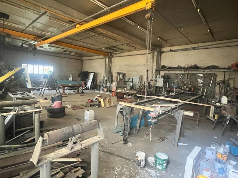 Maison - 360 m² - 18 pièces