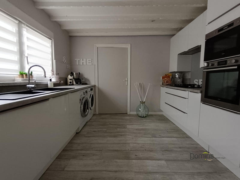 Maison - 182 m² - 7 pièces