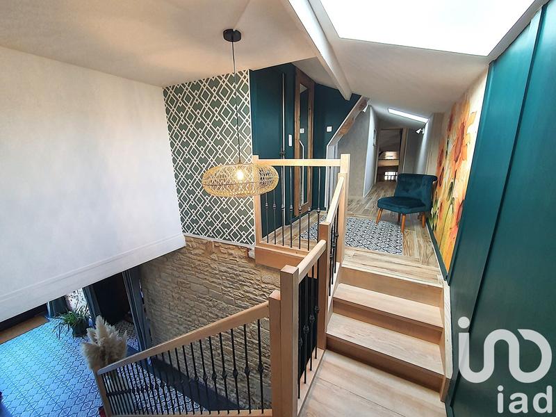 Maison - 250 m² - 7 pièces