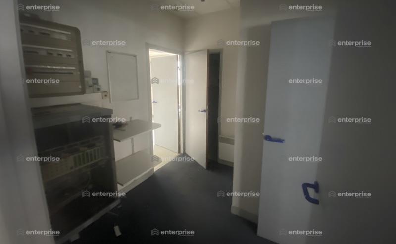 Local commercial - 214 m²