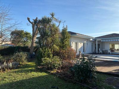 Maison - 175 m² - 7 pièces