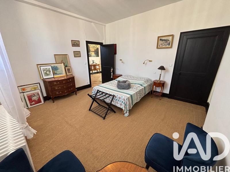 Maison - 309 m² - 11 pièces