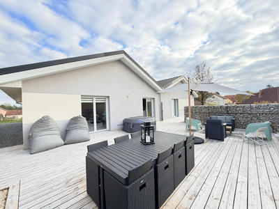 Maison - 122 m² - 4 pièces