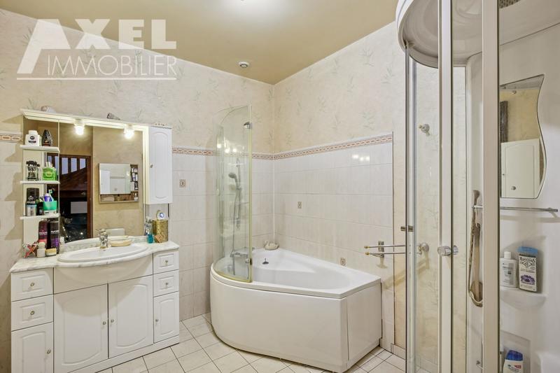 Maison - 178 m² - 7 pièces