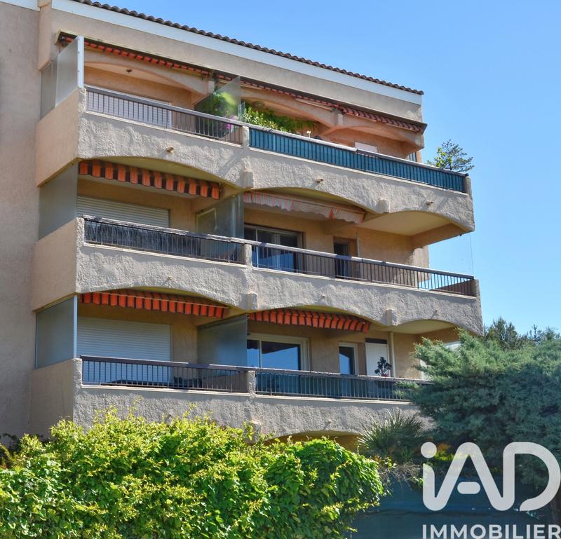 Appartement - 70 m² - 4 pièces