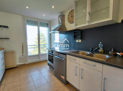 Appartement - 76 m² - 4 pièces