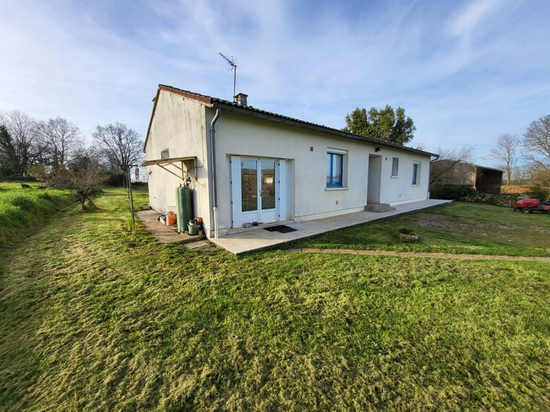 Maison - 92 m² - 5 pièces