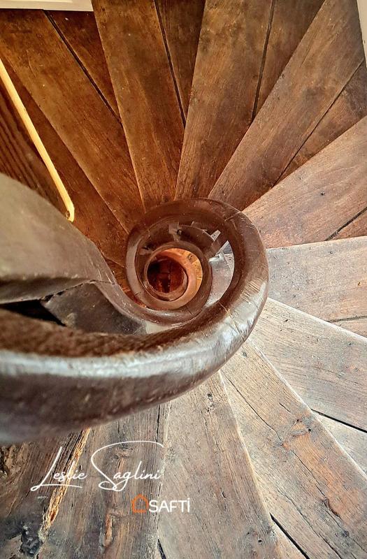 Maison - 462 m² - 17 pièces