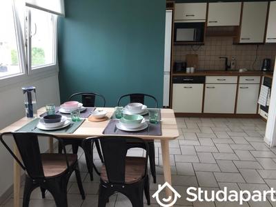 Chambre - 9 m² - 1 pièce