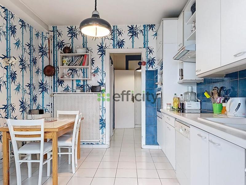 Appartement - 140 m² - 6 pièces