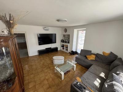 Maison de village - 380 m² - 12 pièces