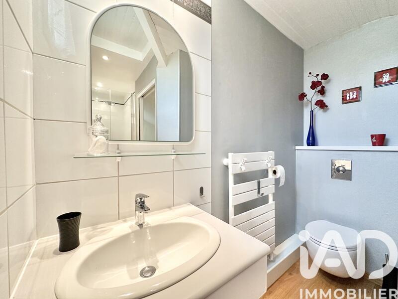 Maison - 144 m² - 7 pièces