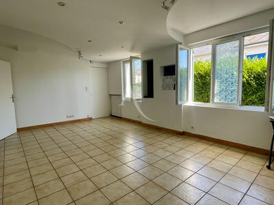 Maison - 97 m² - 5 pièces