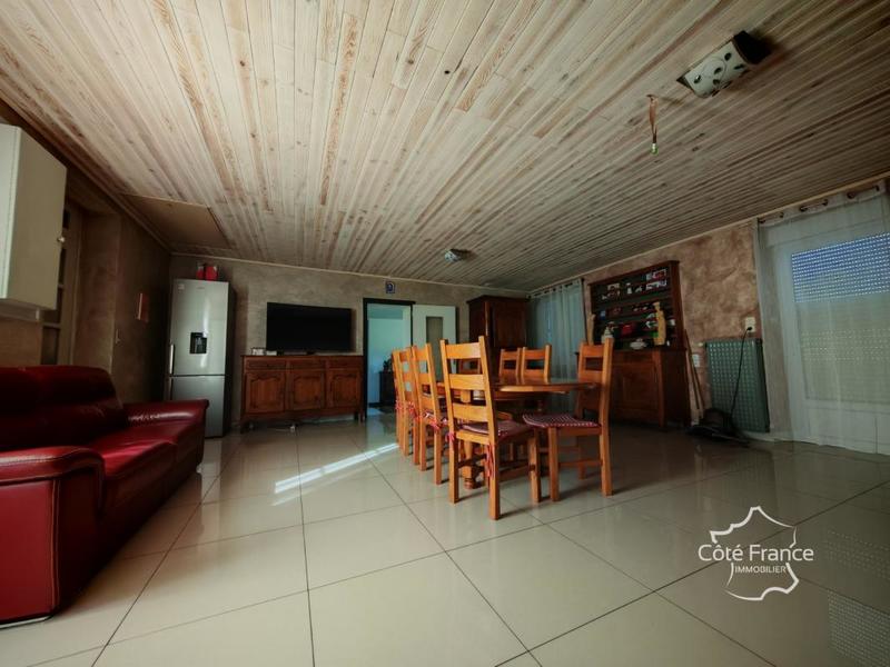 Propriété - 85 m² - 5 pièces