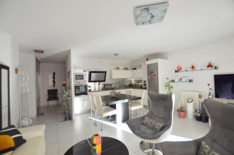 Appartement - 67 m² - 3 pièces