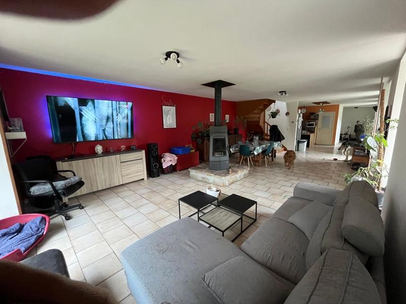 Maison - 237 m² - 7 pièces